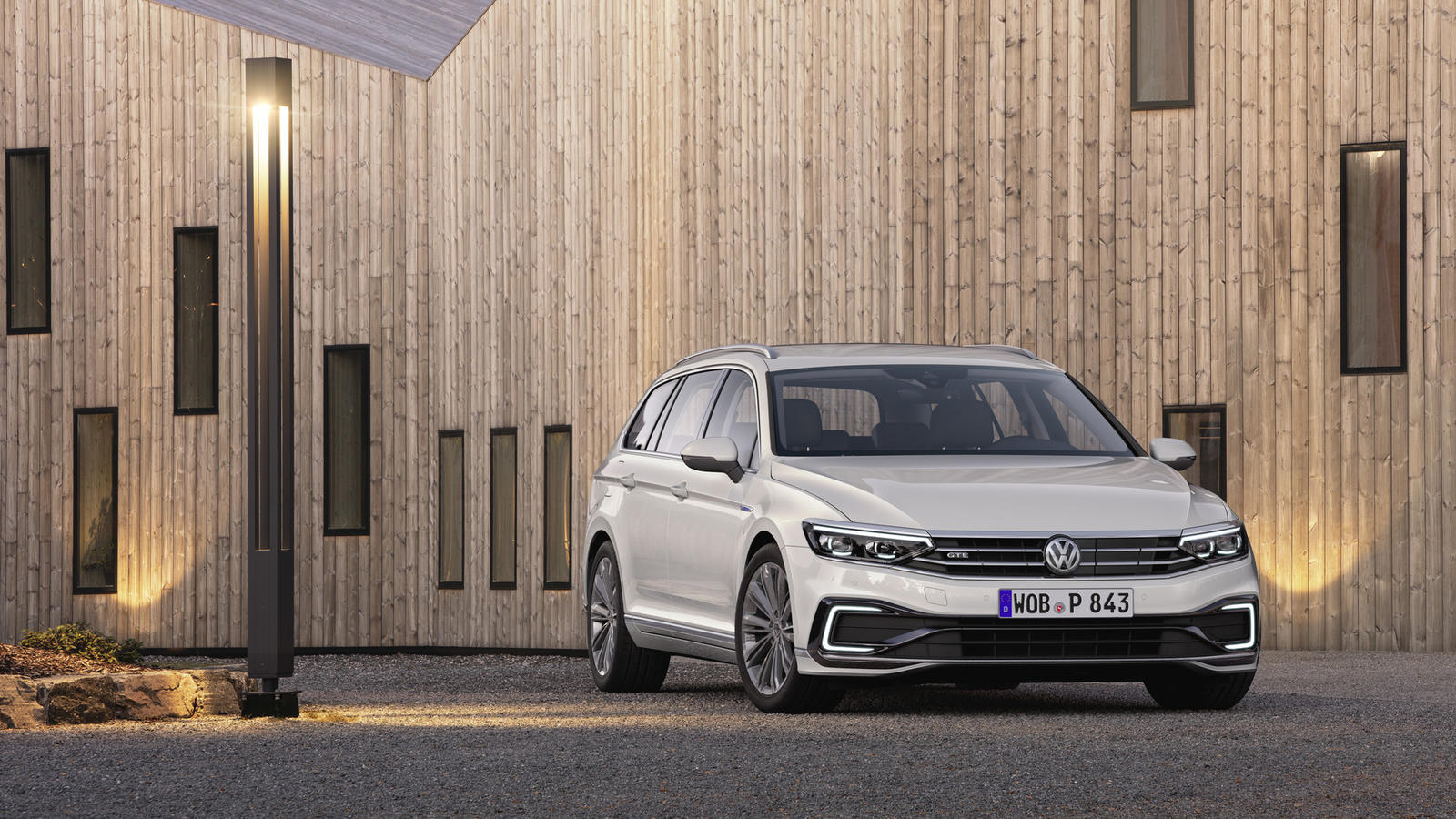 The new Volkswagen Passat GTE Variant