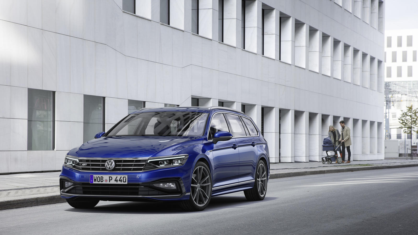 The new Volkswagen Passat Variant R-Line