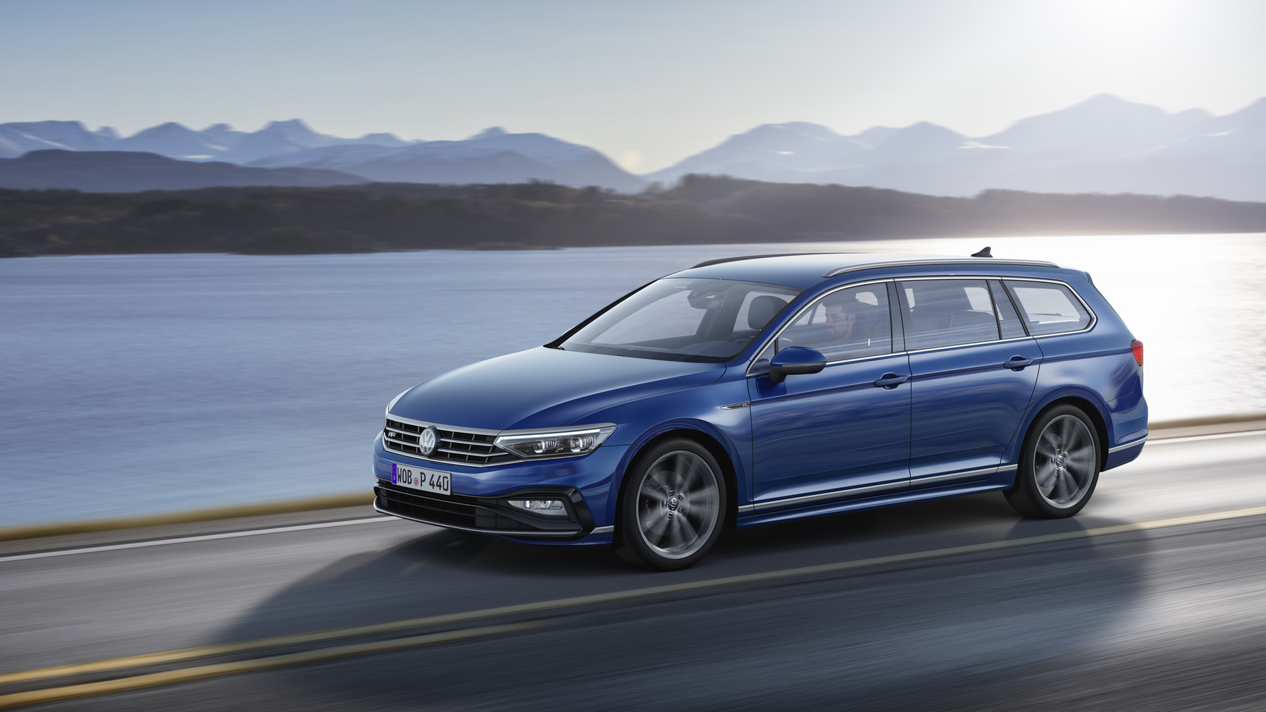 The new Volkswagen Passat Variant R-Line