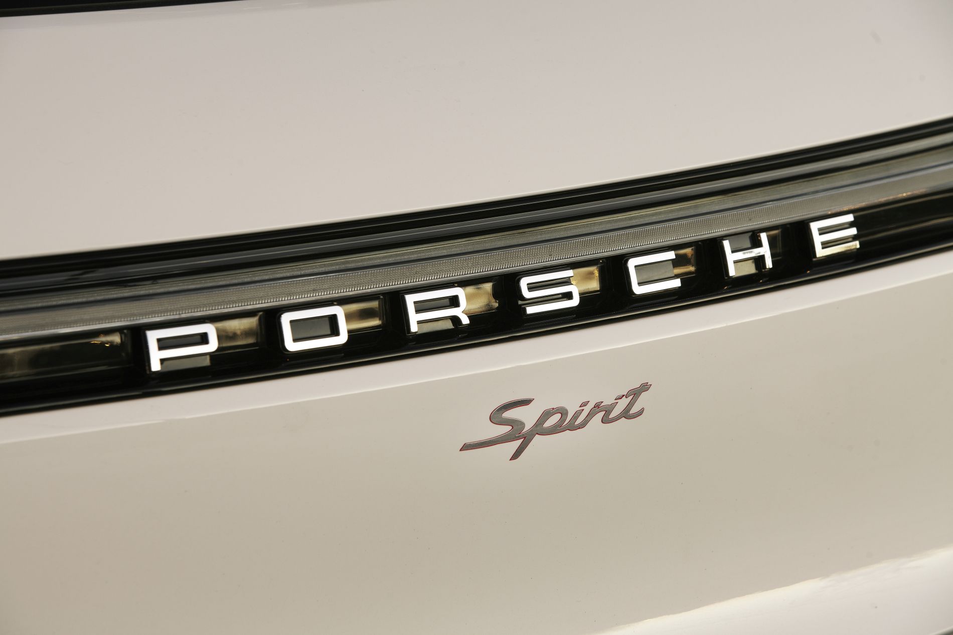 Porsche Macan Spirit 2019 (24)