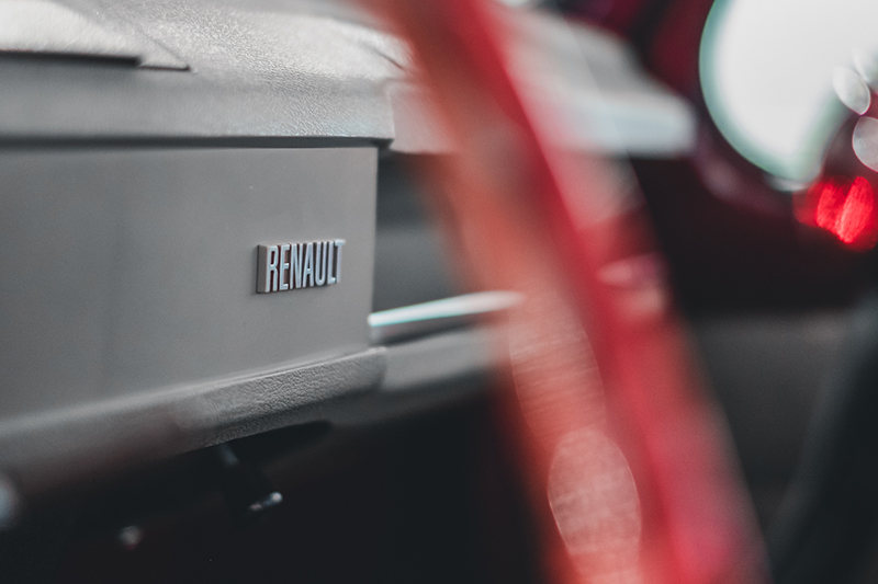 Renault_Caramulo_D-125