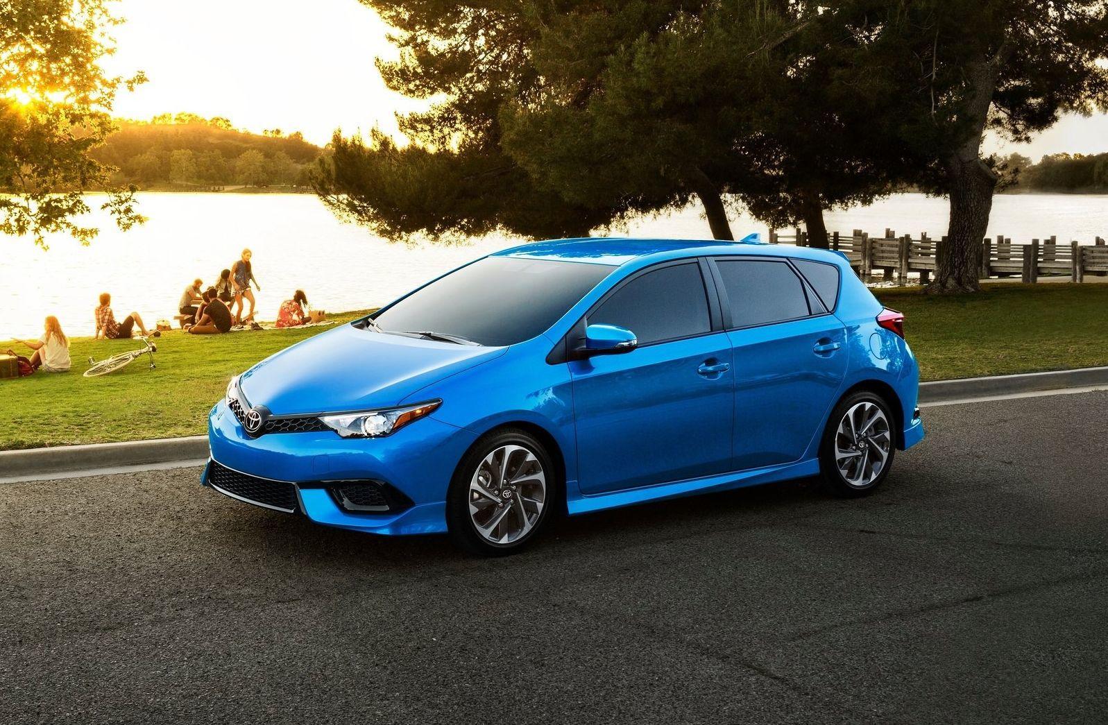 Toyota-Corolla_iM-2018-1600-02