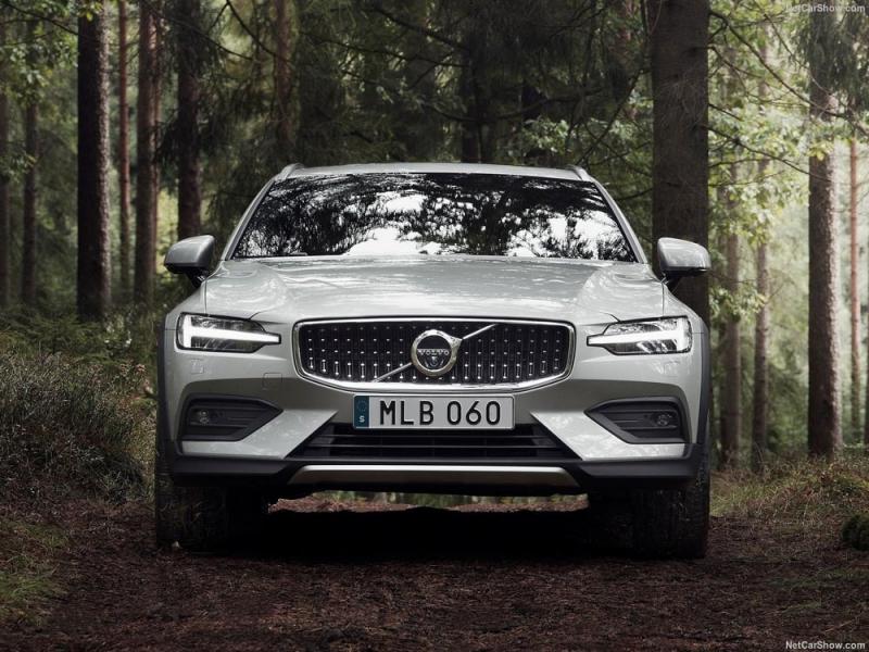 Volvo-V60_Cross_Country-2019-1280-2b-960×600