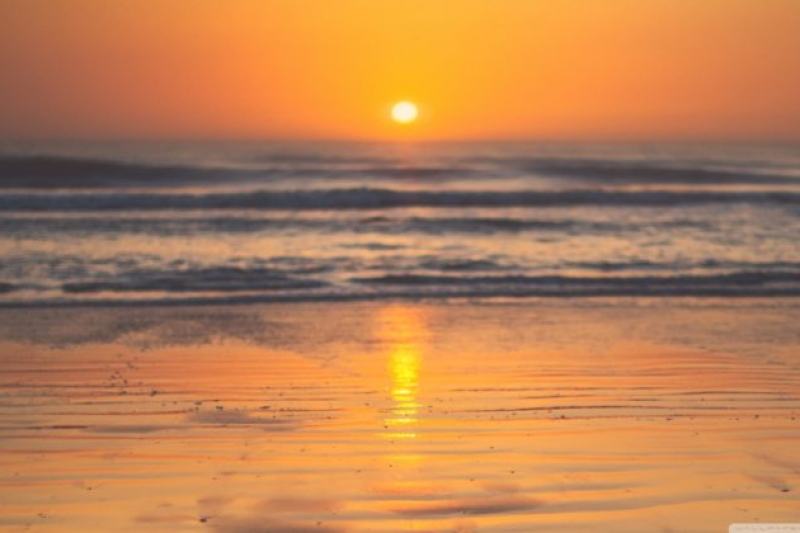 beach-sunrise-wallpaper-beautiful-wallpapers-1-747×420