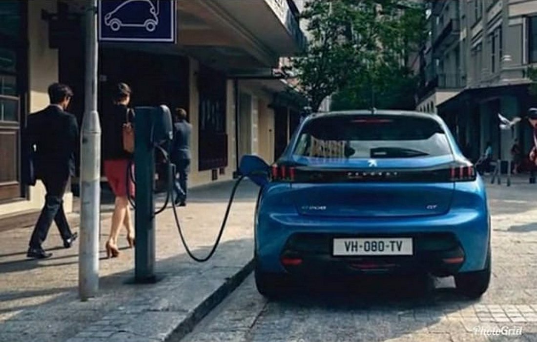 eb79fc91-2019-peugeot-208-leak-07