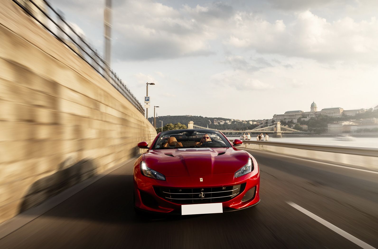 ferrari-portofino-roadshow-2018-europe-7-budapest