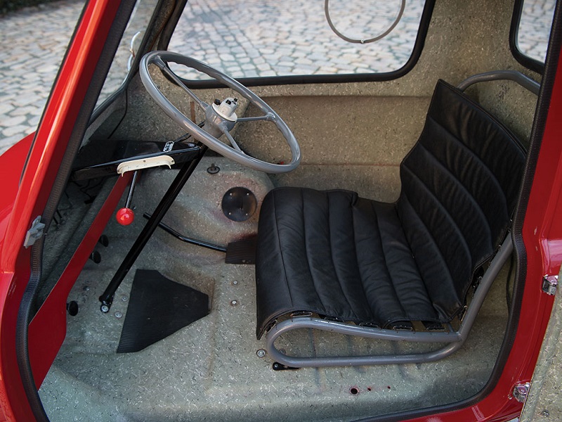 size-matters-the-peel-p50-is-still-the-ultimate-microcar-1476934523561