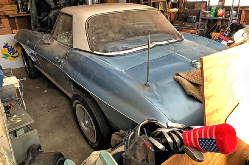 01-1964-corvette-convertible-rare-finds