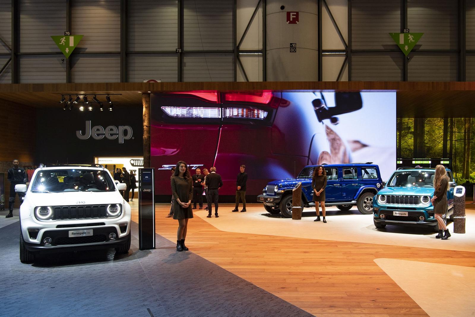 190305_Jeep_Stand_02