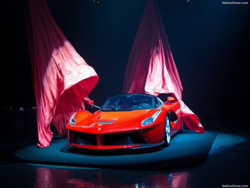 5 Ferrari-LaFerrari-2014
