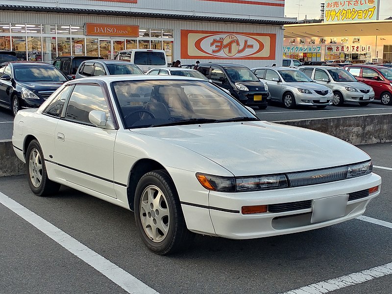 800px-Nissan_silvia_ps13_qs_1_f