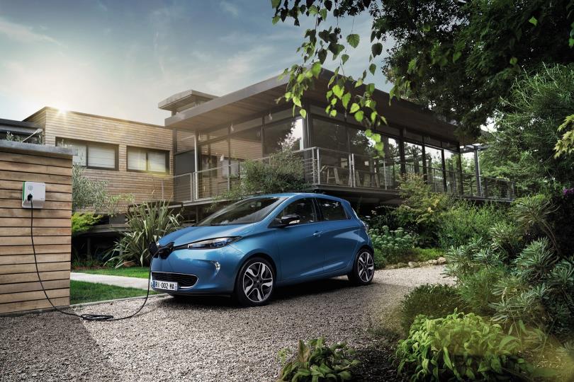 82637_2016_Renault_ZOE-1