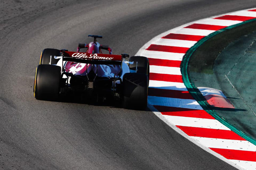 ALFA-ROMOE-RACING-F1-BACK