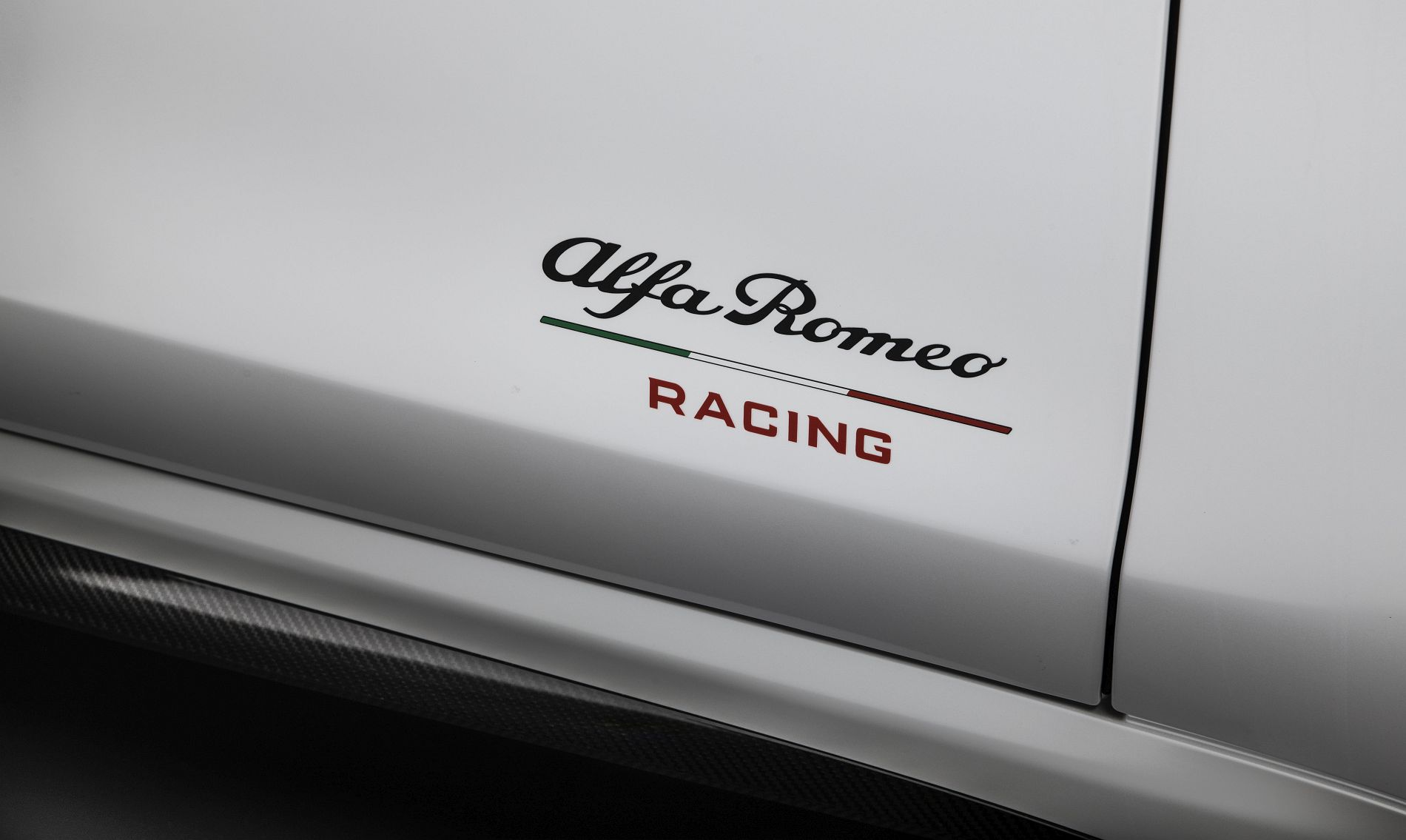 Alfa Romeo Racing Editions (9)