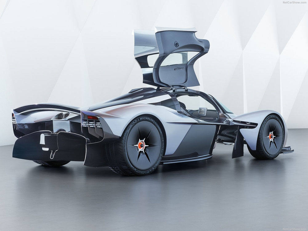 Aston_Martin-Valkyrie-2018-1600-09