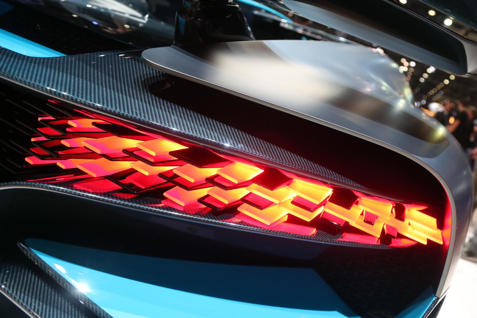Bugatti Divo (3)