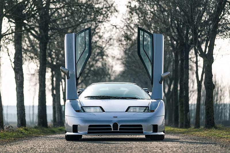 Bugatti_EB110SS_15