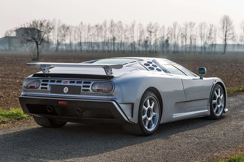 Bugatti_EB110SS_17