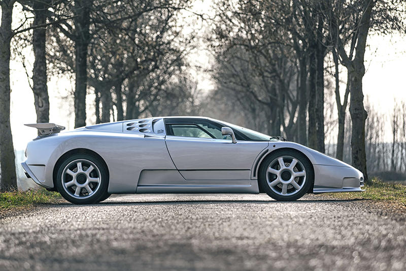 Bugatti_EB110SS_3