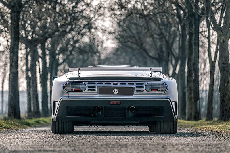 Bugatti_EB110SS_4