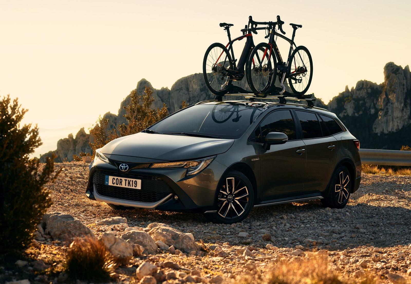 Corolla_TREK 1