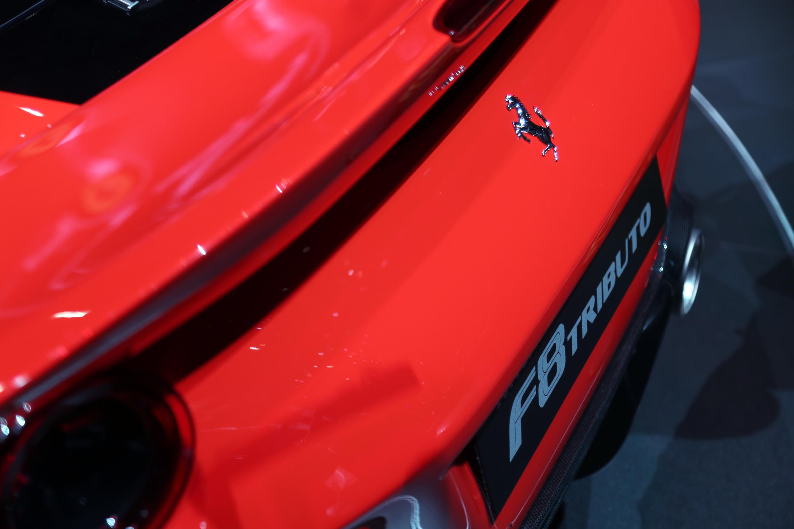 Ferrari F8 Tributo- (2)
