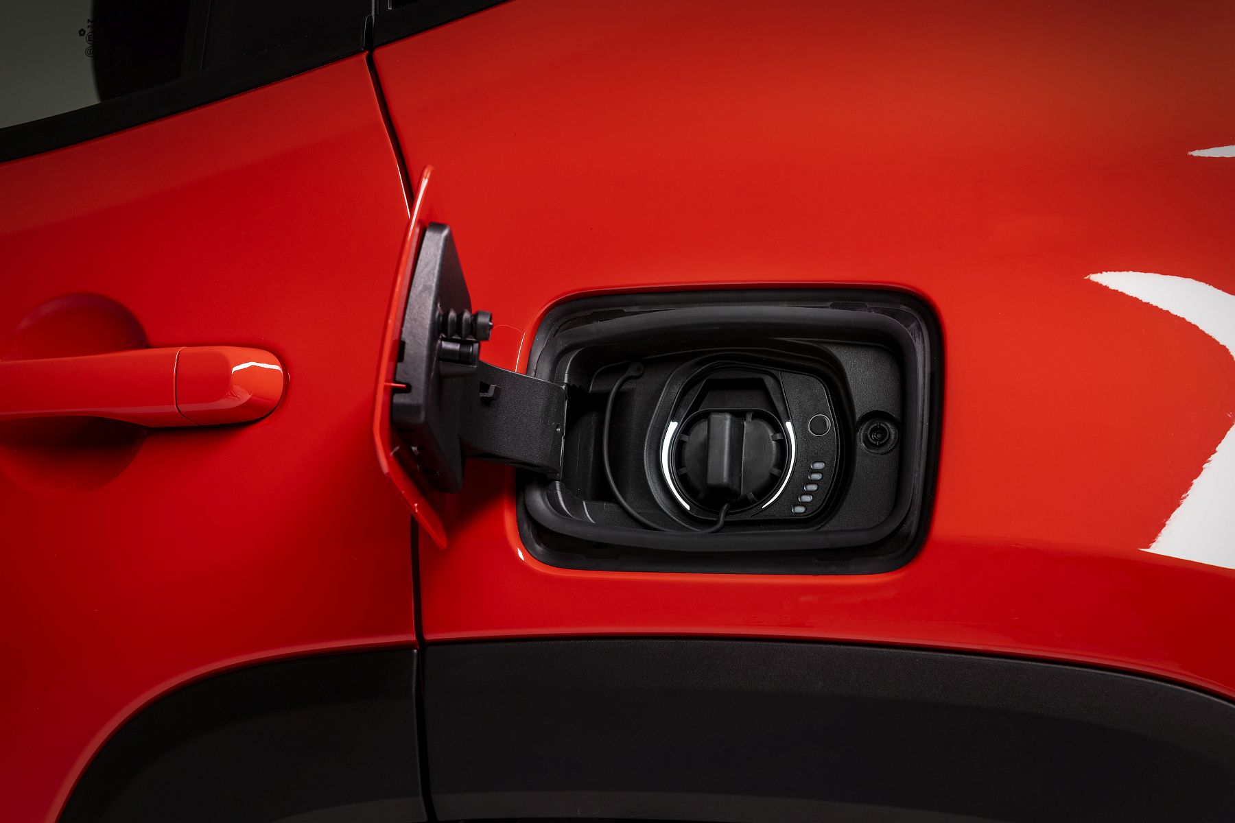 Jeep Renegade Plug-in Hybrid (6)