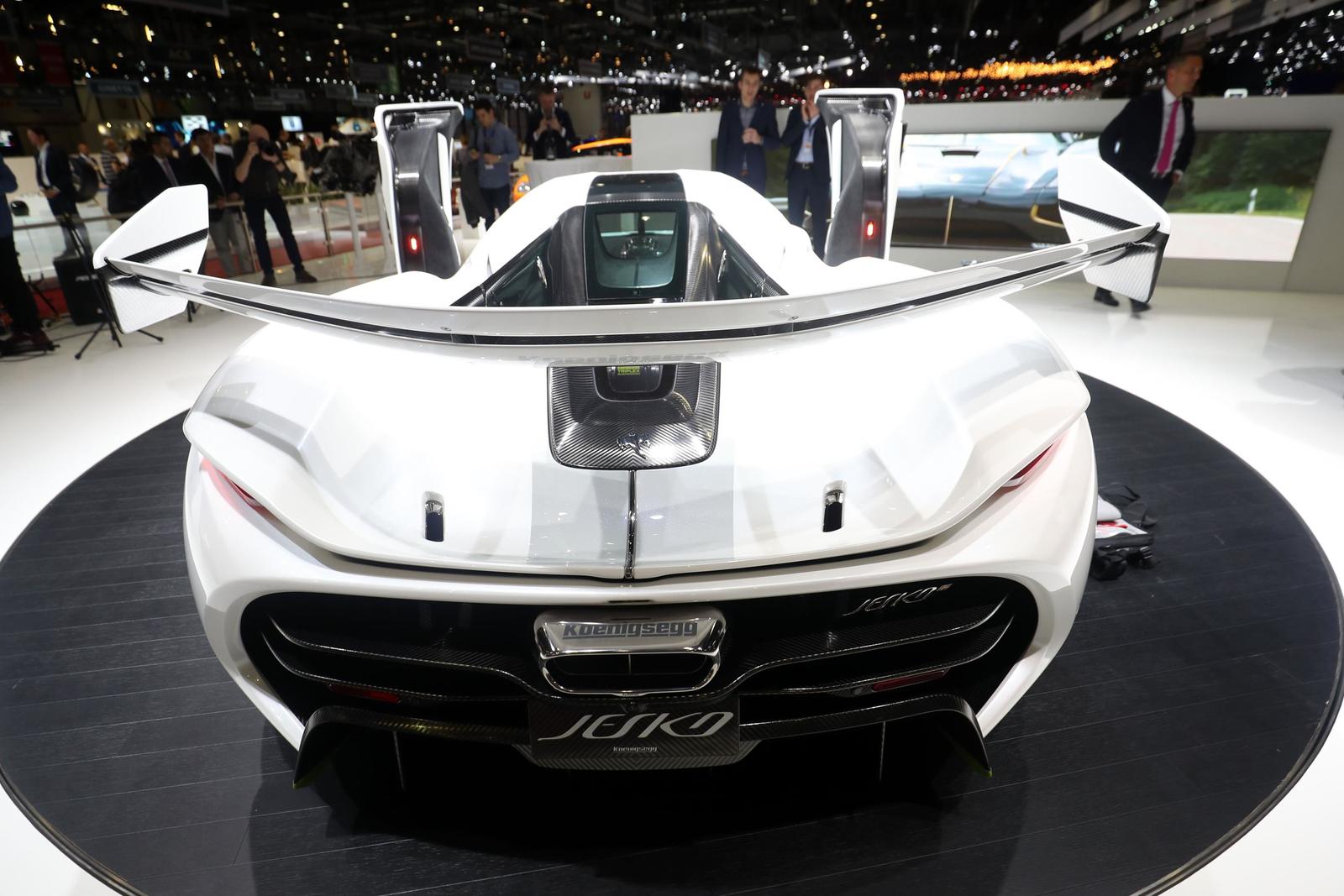 Koenigsegg jesko (1)