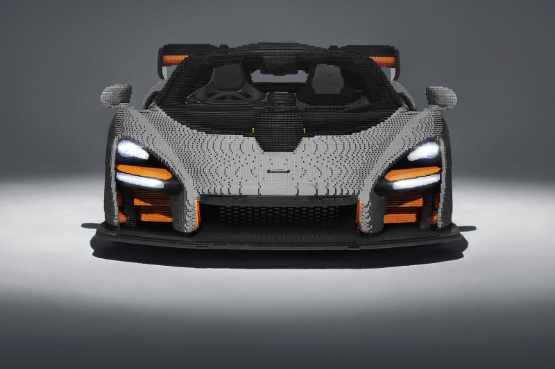 LEGO McLaren Senna_front doors closed