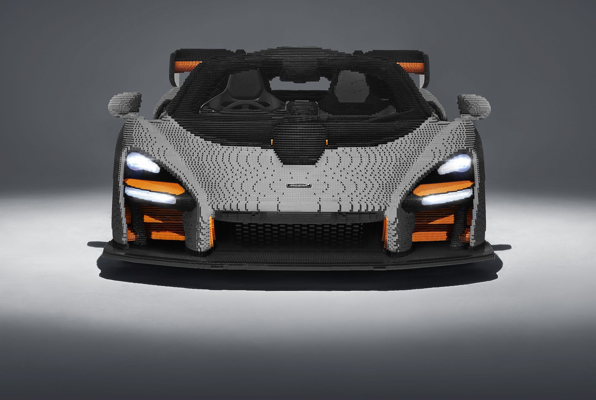 LEGO McLaren Senna_front doors closed