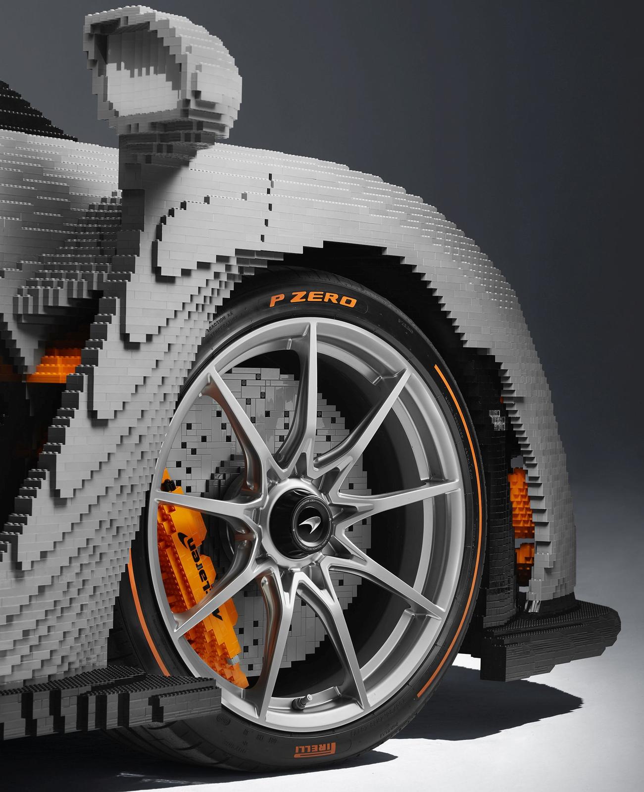 LEGO McLaren Senna_front tyre