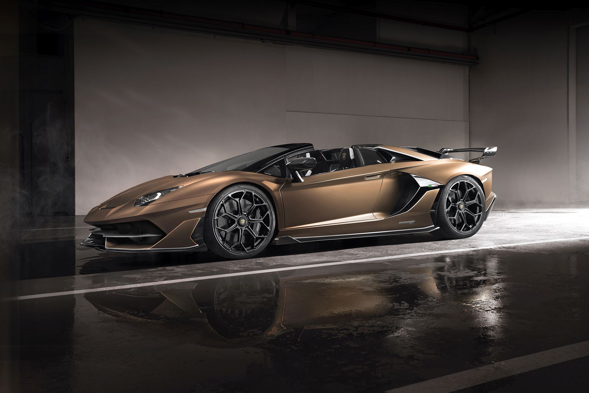 Lamborghini Aventador SVJ Roadster 19 (8)
