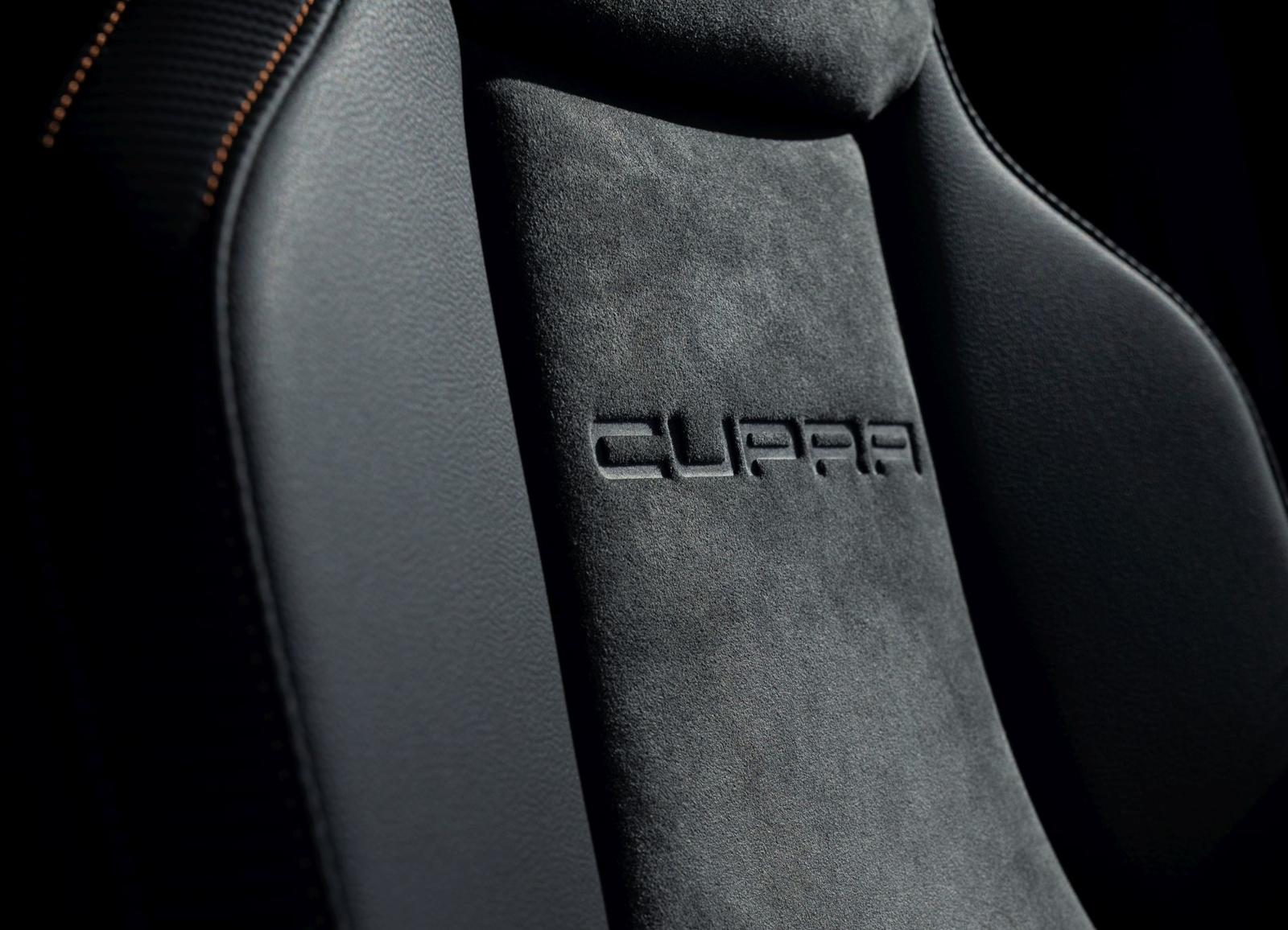 Leon-CUPRA-R-ST-brings-new-levels-of-uniqueness-sophistication-and-performance_01_HQ