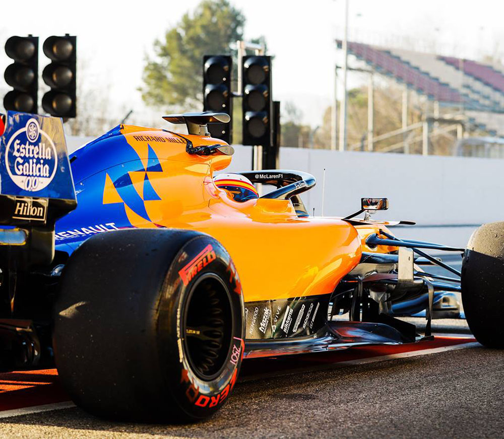 MCLAREN-F1-BACK