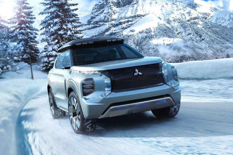 MITSUBISHI ENGELBERG TOURER Ext01 – EMBARGO 5th MAR 11.30AM