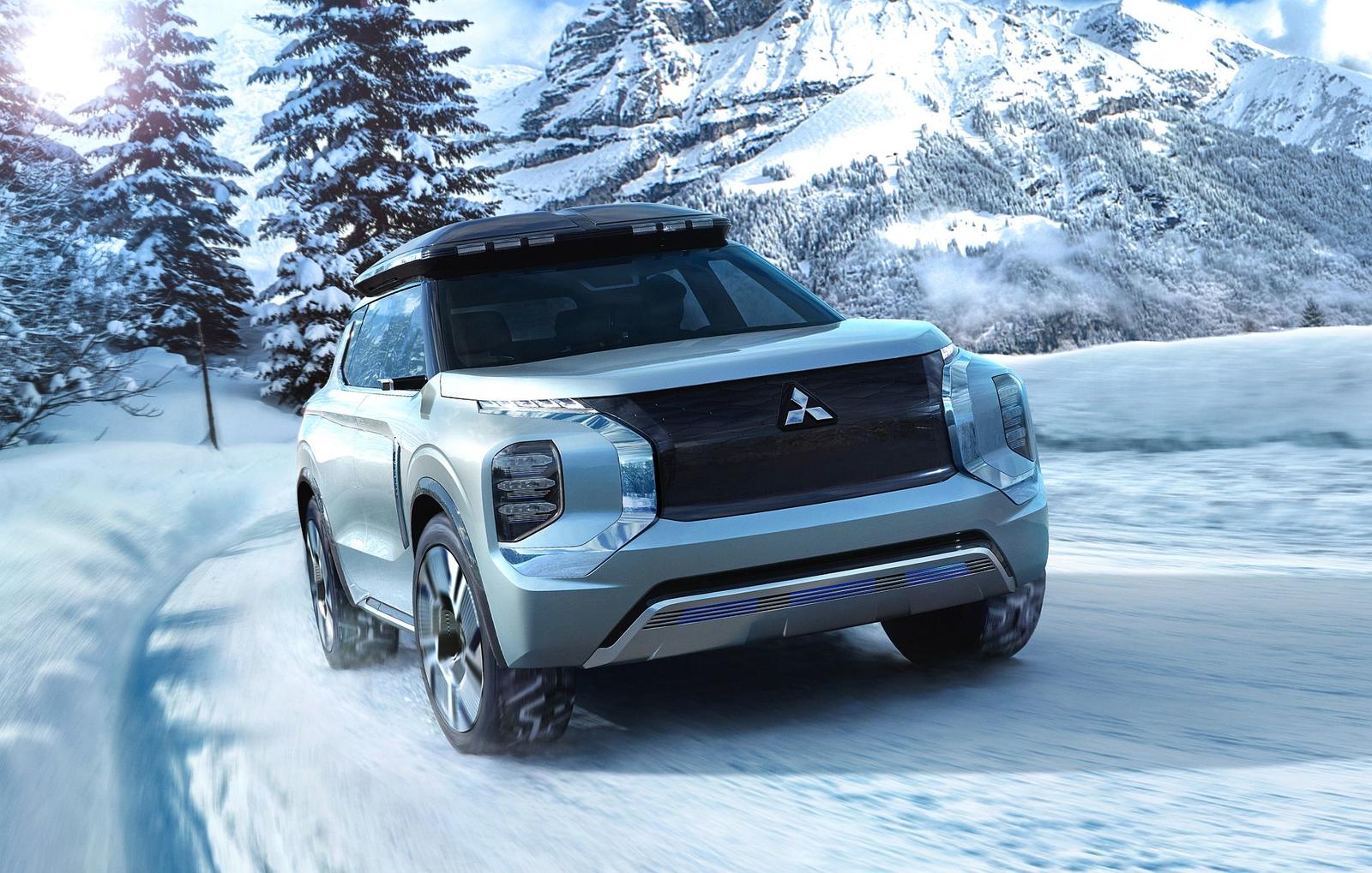 MITSUBISHI ENGELBERG TOURER Ext01 – EMBARGO 5th MAR 11.30AM