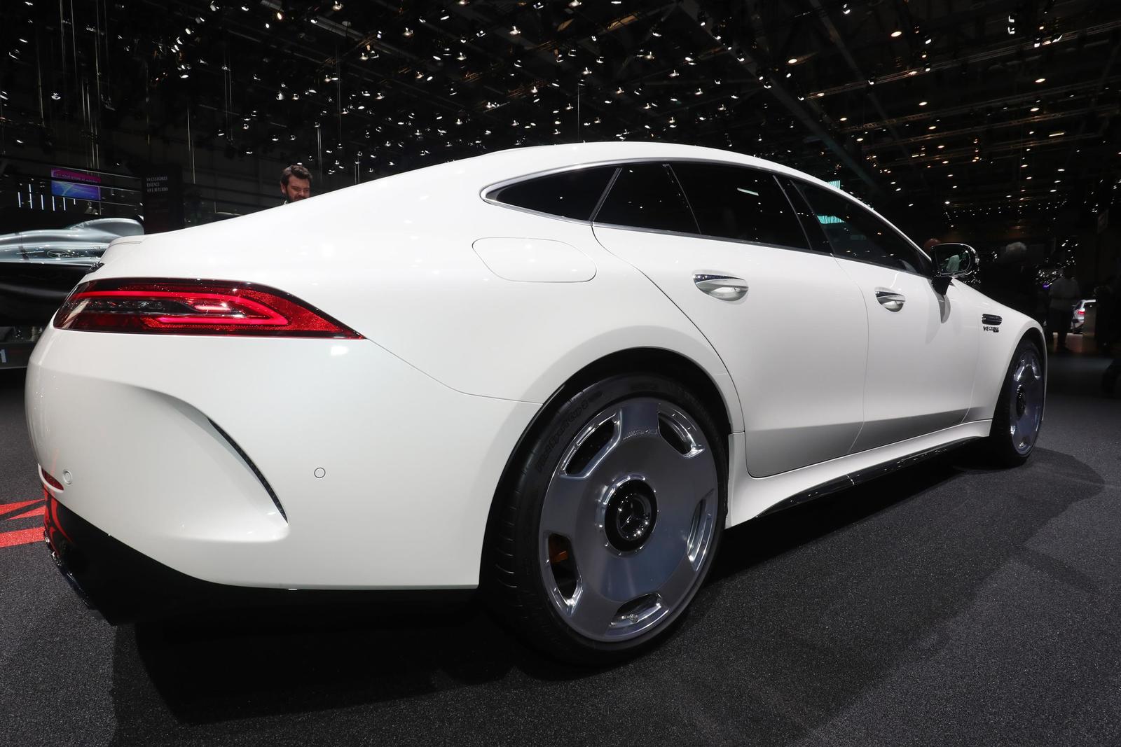 Mercedes-AMG GT 63 (5)