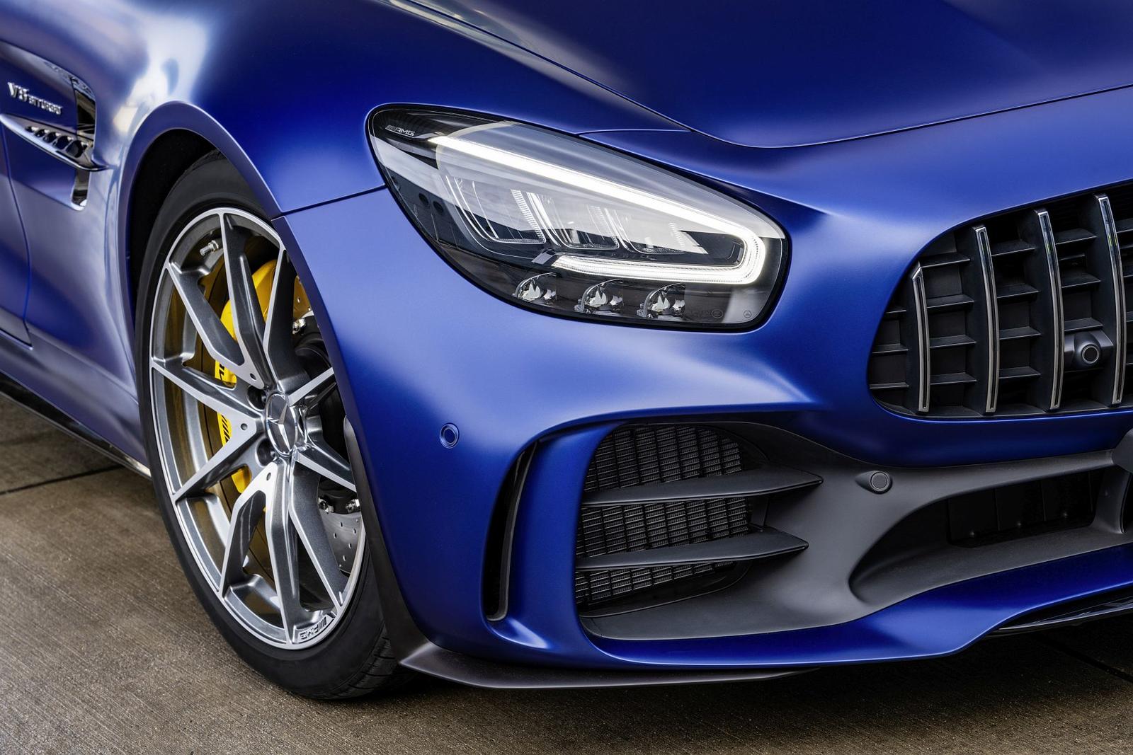 Mercedes-AMG GT R Roadster (2019)

Mercedes-AMG GT R Roadster (2019)