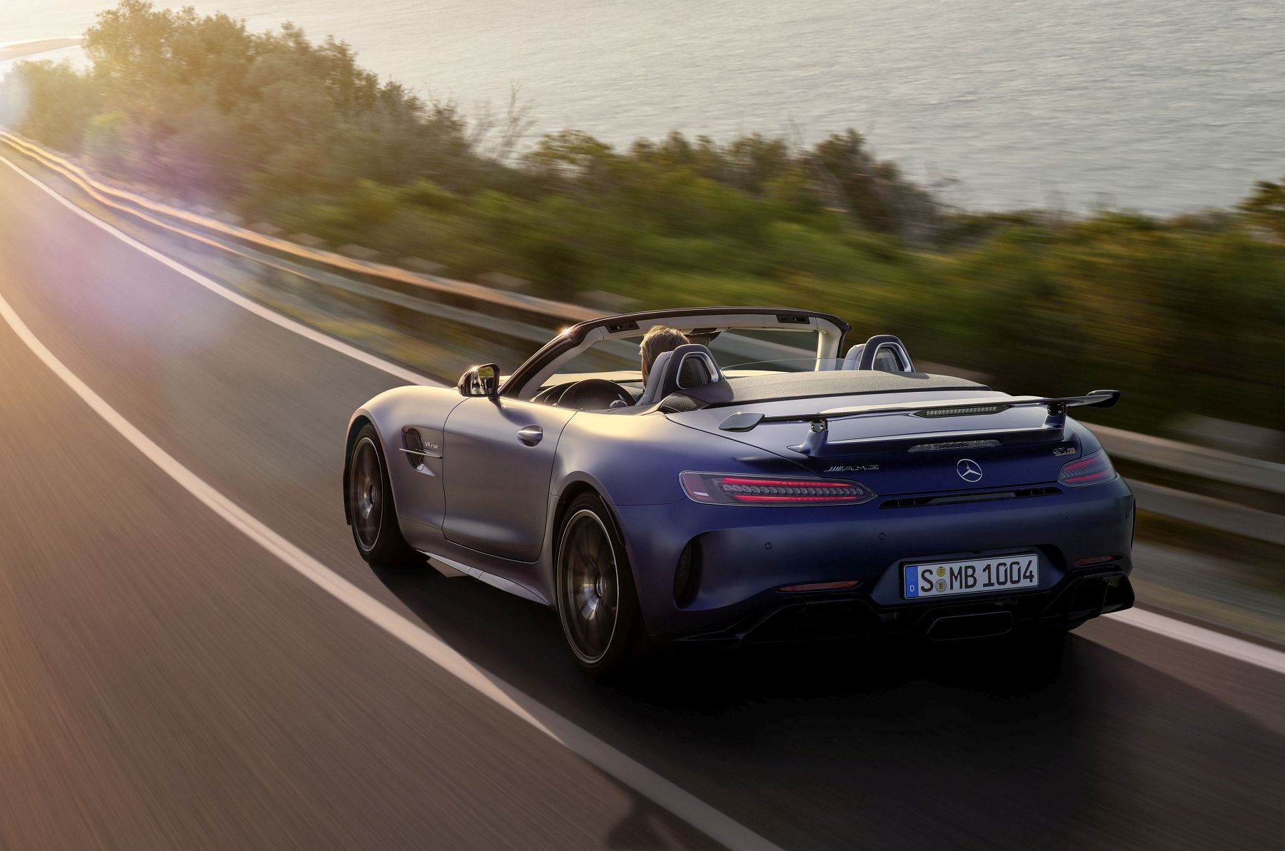 Mercedes-AMG GT R Roadster (2019)

Mercedes-AMG GT R Roadster (2019)