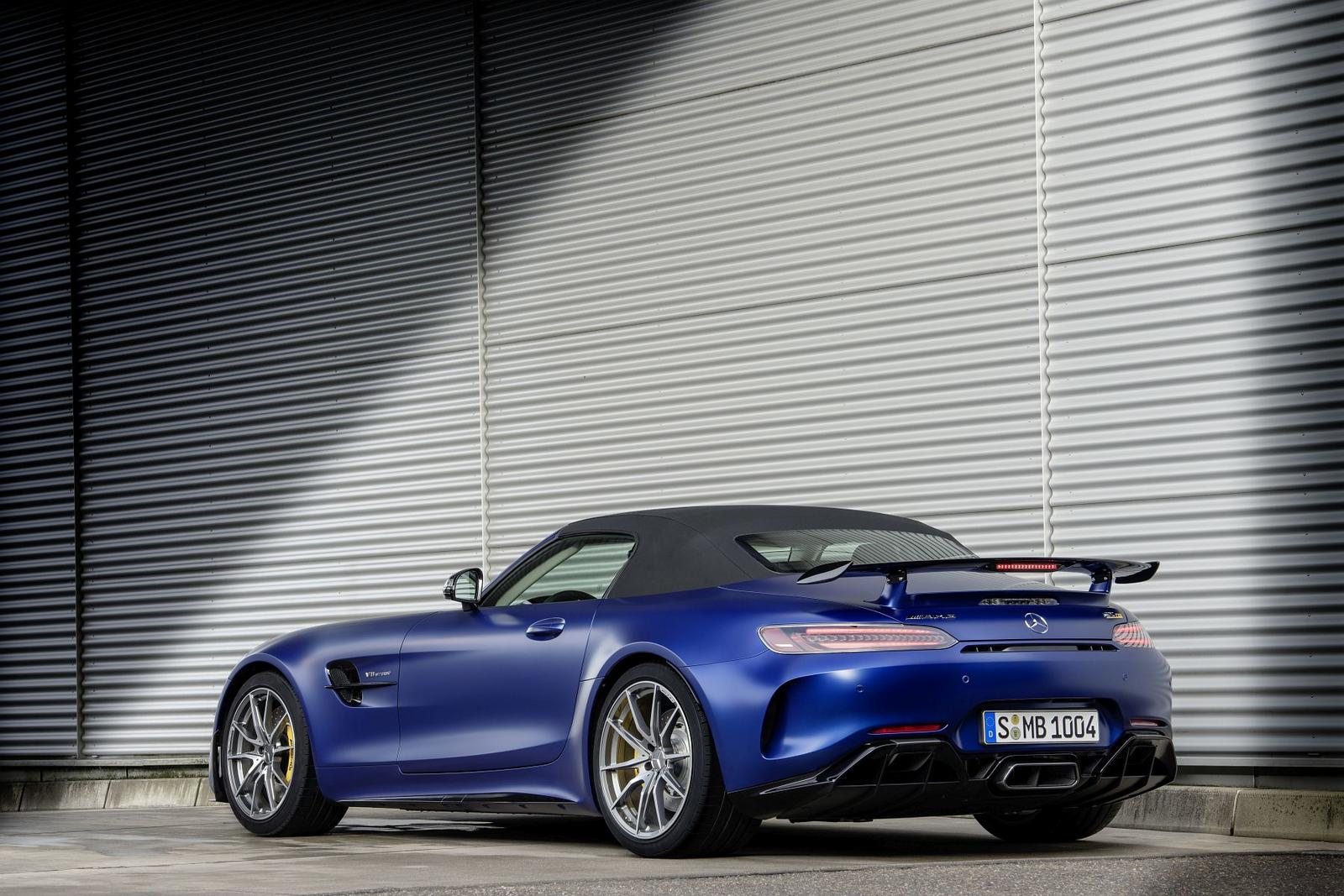 Mercedes-AMG GT R Roadster (2019)

Mercedes-AMG GT R Roadster (2019)