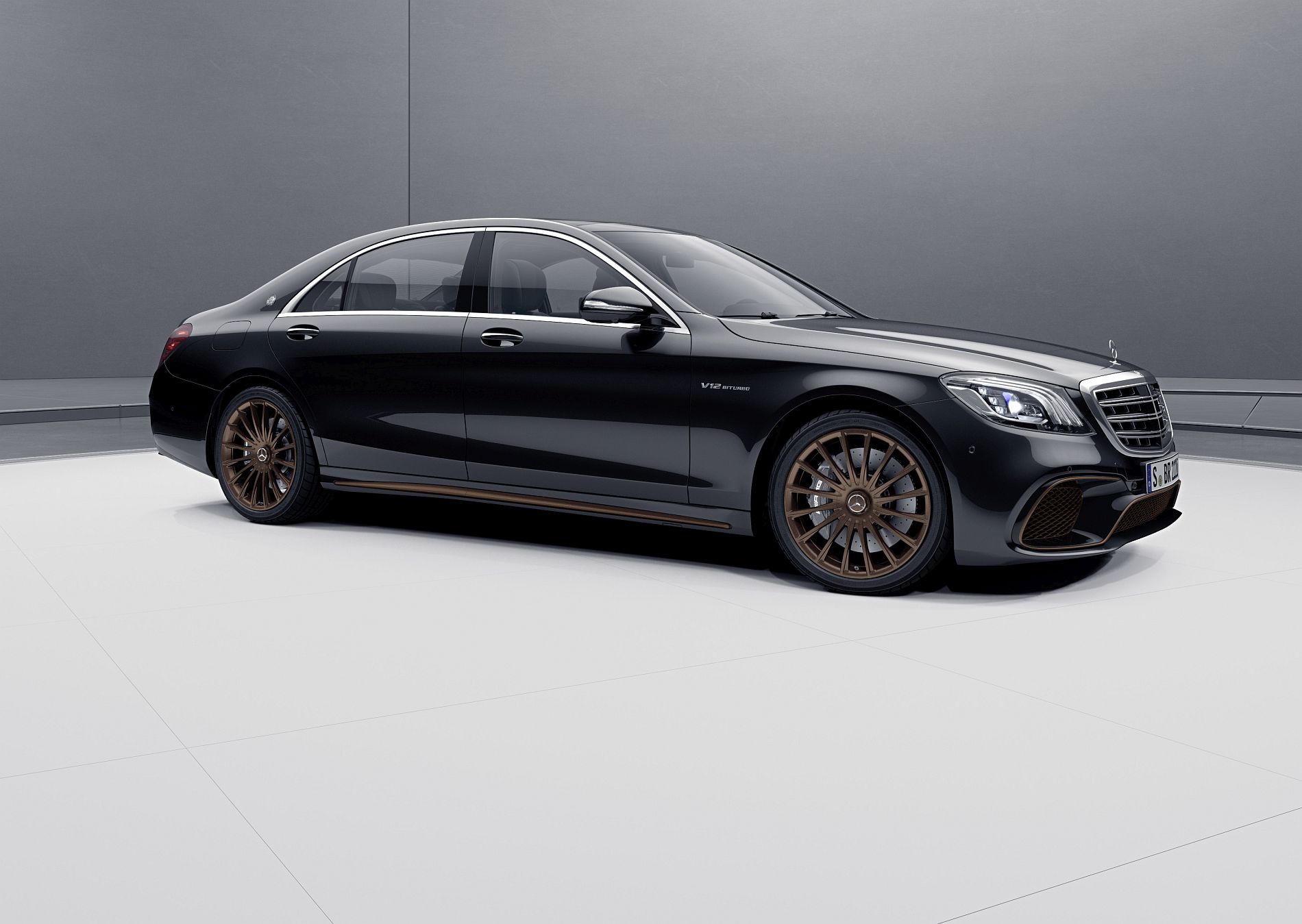 Mercedes-AMG S 65 Final Edition

Mercedes-AMG S 65 Final Edition