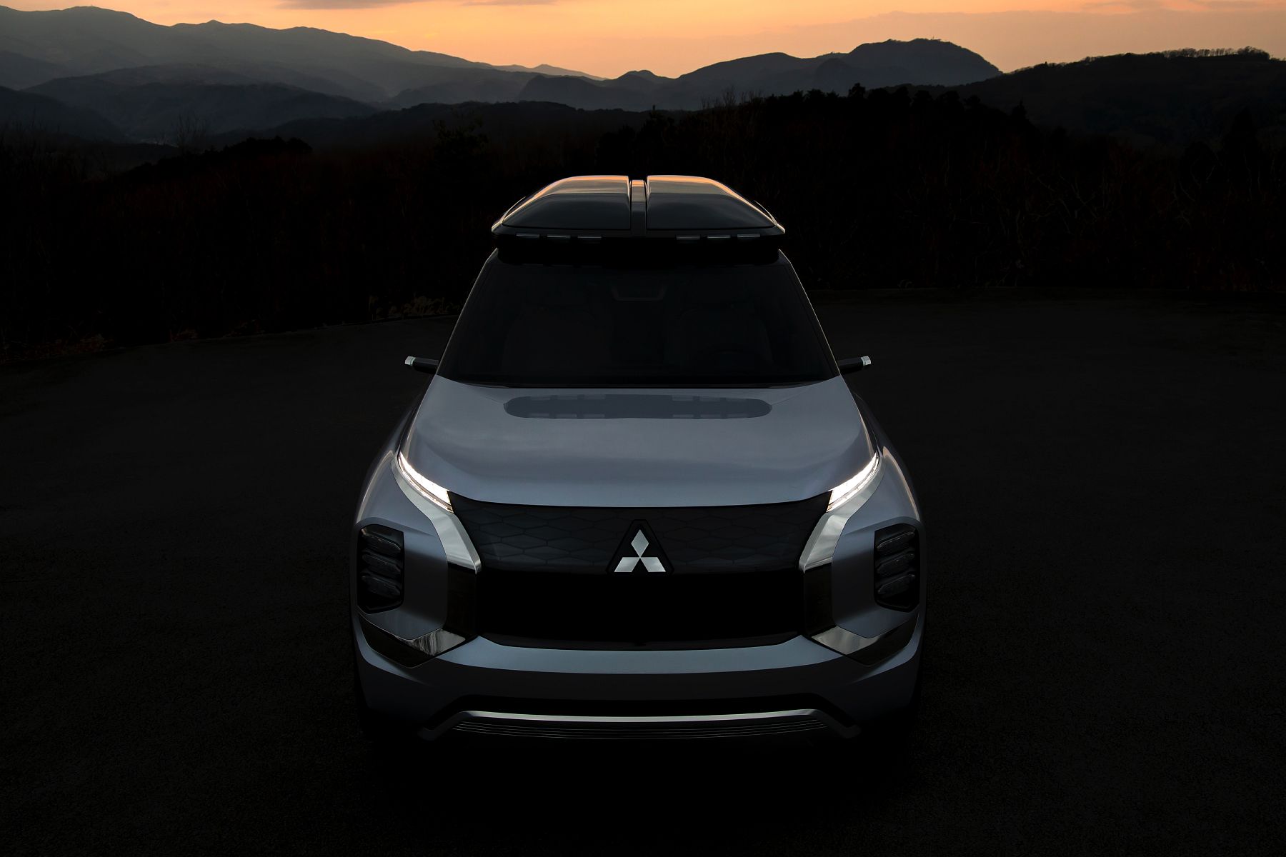 Mitsubishi Engelberg tourer-img-05 (12)