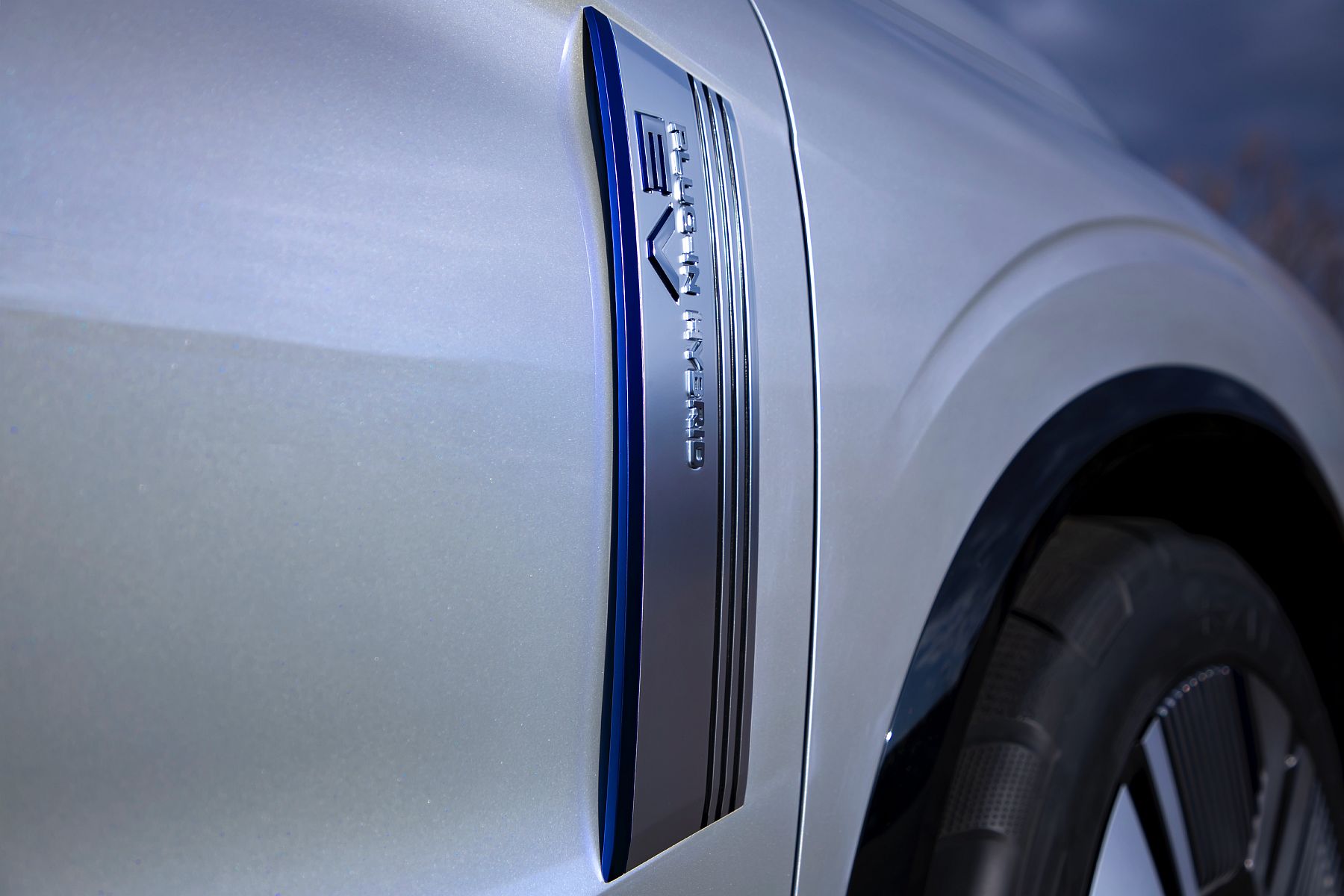 Mitsubishi Engelberg tourer-img-05 (16)
