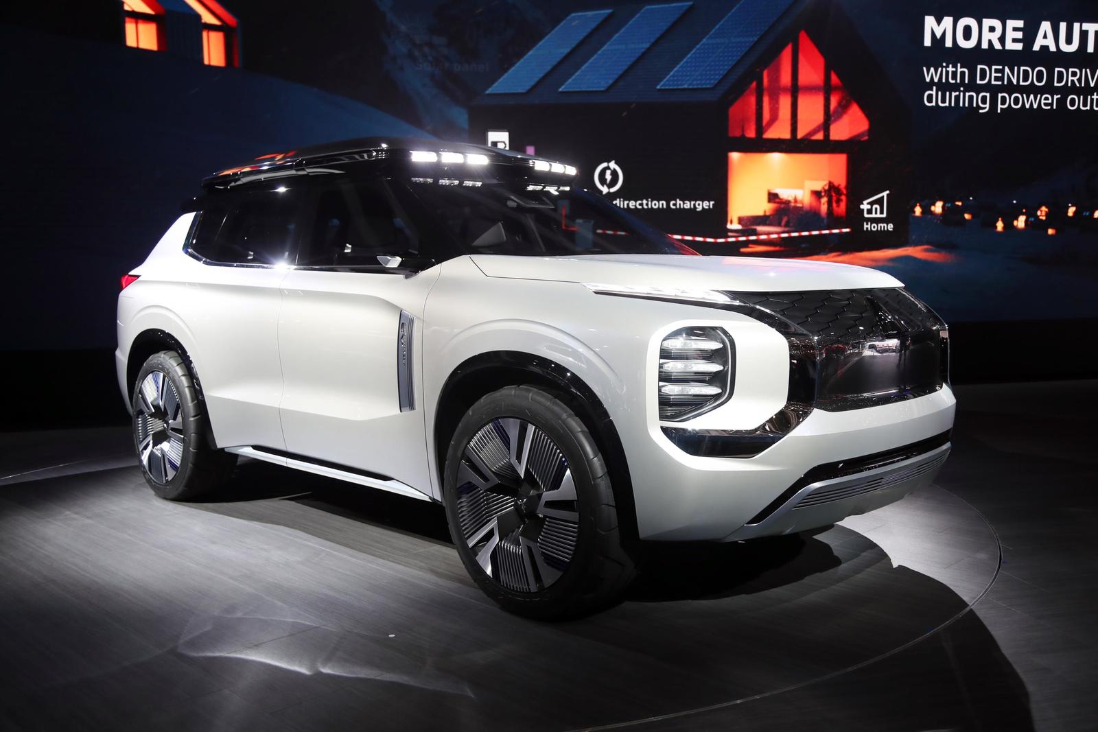 Mitsubishi Engleberg (1)