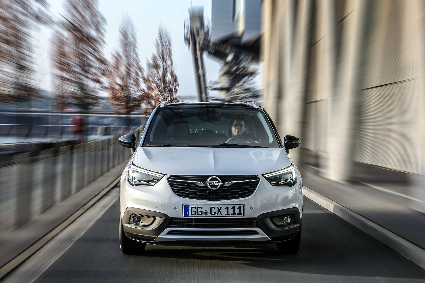 Opel-Crossland-X-305323_1