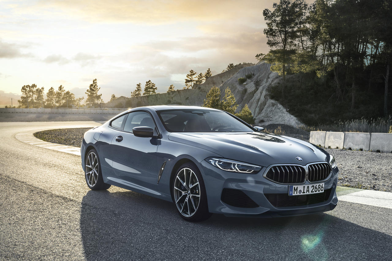 P90306628_highRes_the-all-new-bmw-8-se_Easy-Resize.com