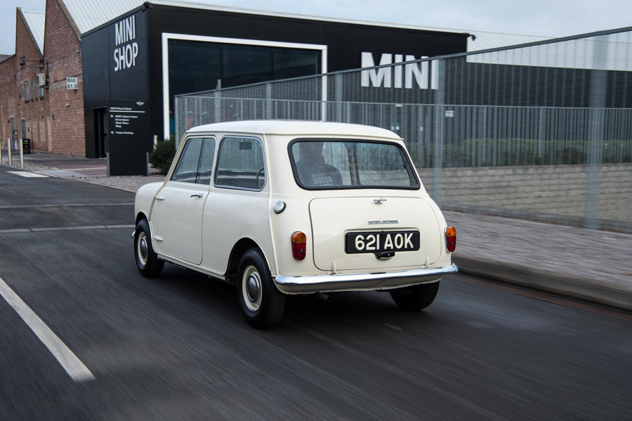 P90331442_highRes_1959-morris-mini-min