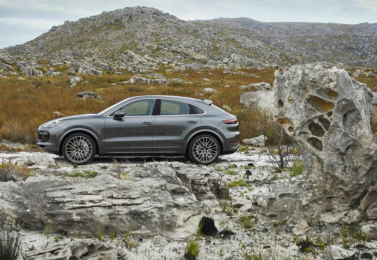 Porsche Cayenne Coupe 2019 (23)