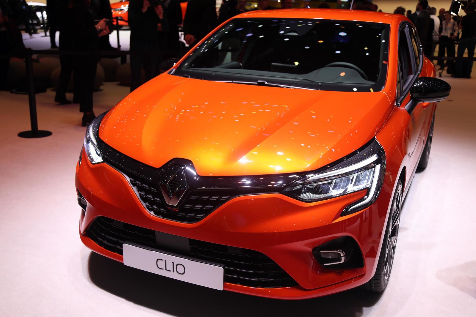 Renault Clio (4)