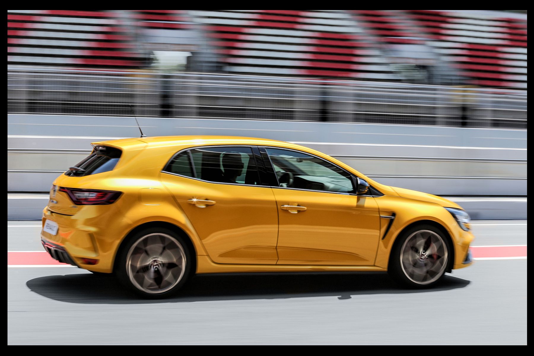 2018 – Nouvelle Renault MÉGANE R.S. TROPHY